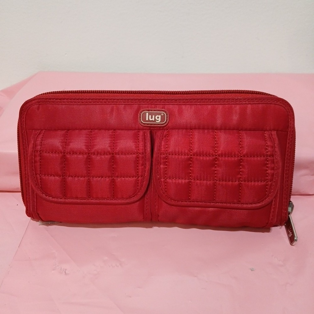 Lug Red Quilted Travel Wallet Full Zip With Accordion Pockets